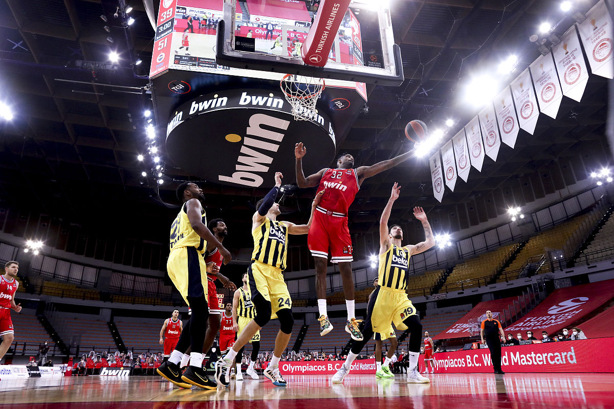 开拓者主场取得连胜，利拉德主攻破敌